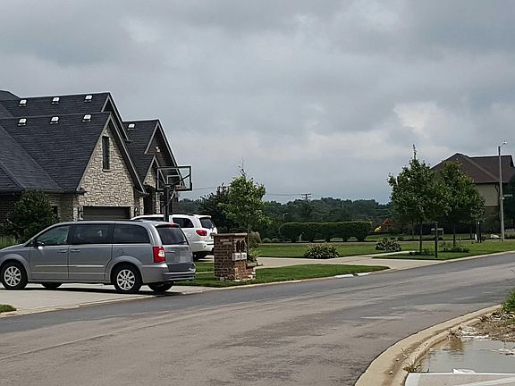 5th image of 1995 Water Chase Dr