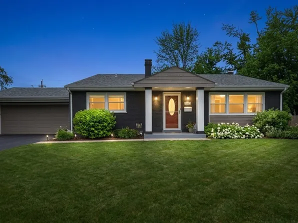 474 Linn Ave, Crystal Lake, IL 60014