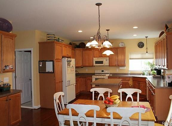4th image of 1966 Elkridge Cir