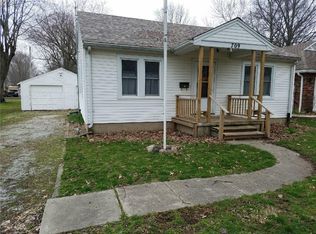 709 Cherry St, Pana, IL 62557