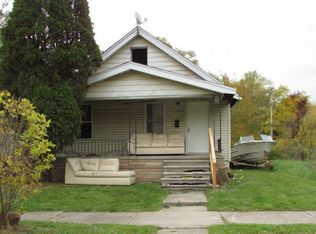 17592 Russell St, Highland Park, MI 48203