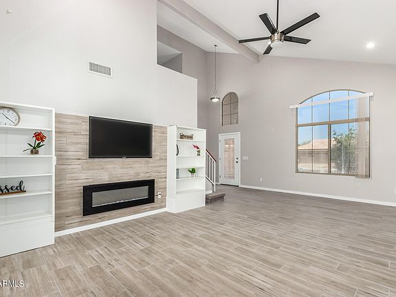 2nd image of 1171 W Oriole Way