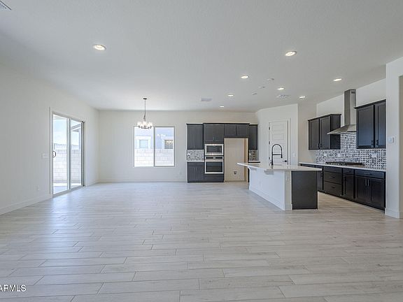 4th image of 20258 W CATALINA Drive