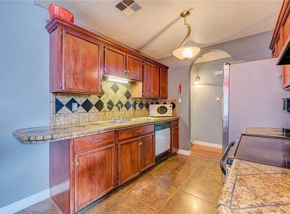 5th image of 12433 Tierra Bella Dr