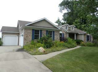59279 Spearmint Ct, South Bend, IN
