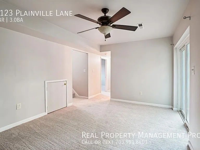 6123 Plainville Ln — Photo 15