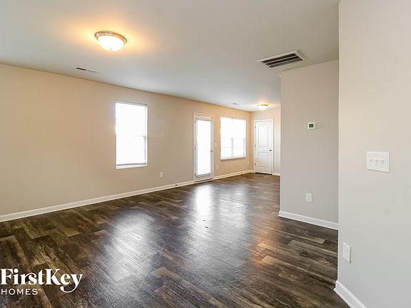 3rd image of 4129 Eastland Ave