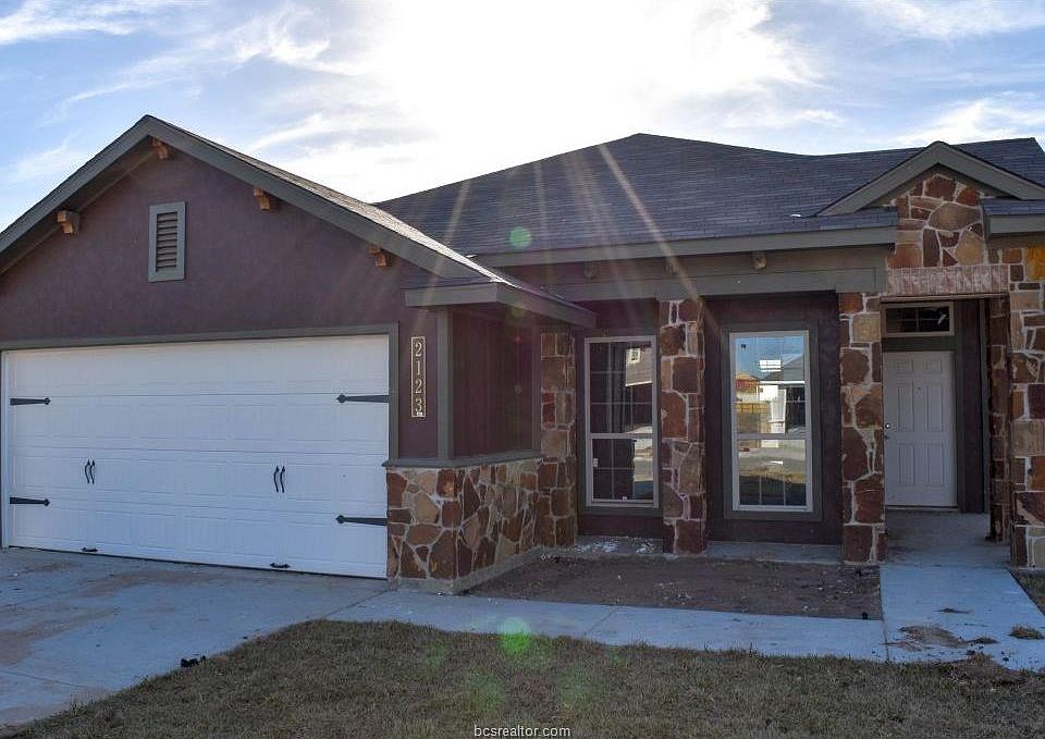 1st image of 2123 Dumfries Dr
