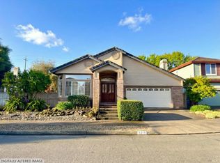 1717 Brompton St, Petaluma, CA 94954