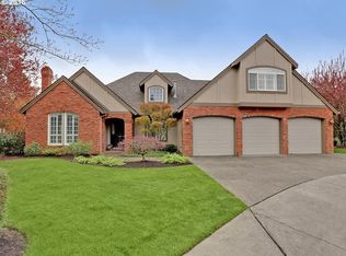 3951 NW Loy Ct, Portland, OR 97229