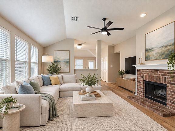 2nd image of 1003 Trickham Dr