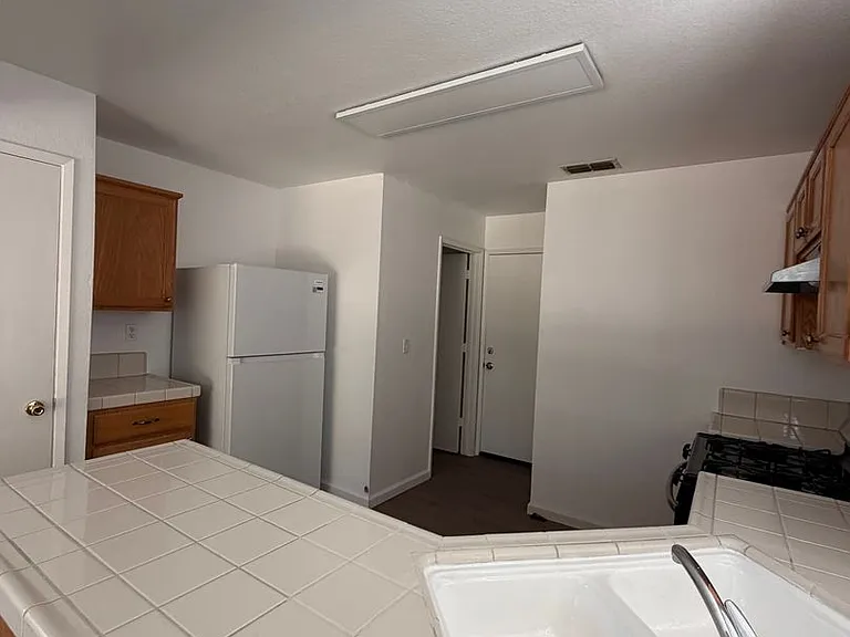 8780 White Cedar Ln — Photo 4