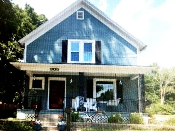 305 Oak St, Valparaiso, IN 46383