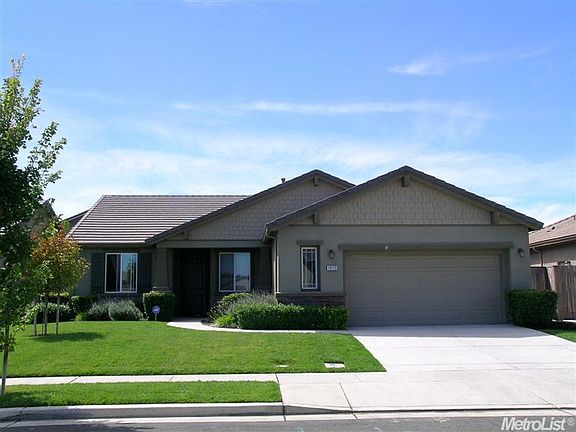 2nd image of 10173 Kayla Ave