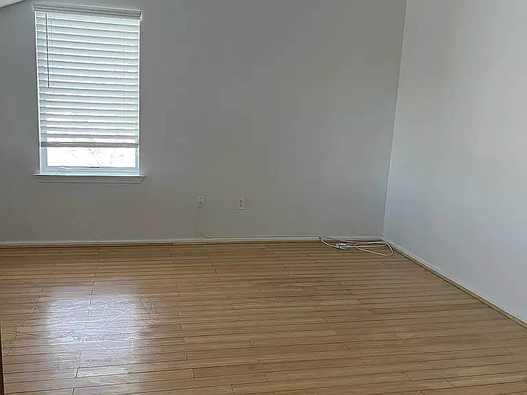 Outlook Ave — Photo 5