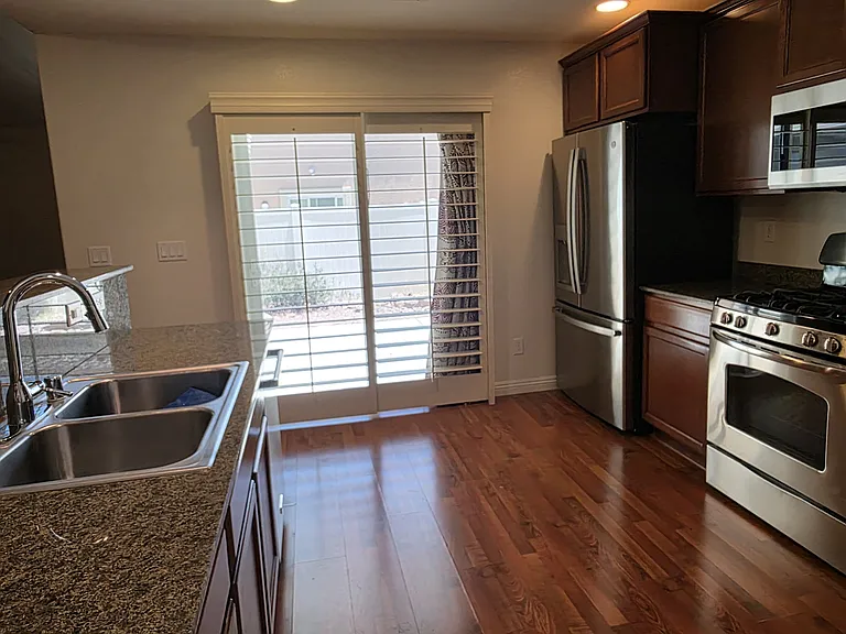 7884 Clearweed Ct — Photo 2