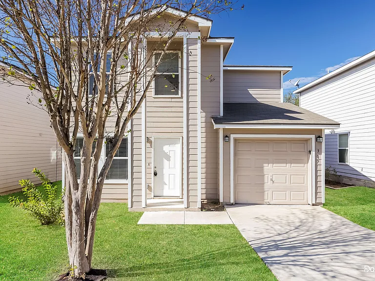 307 Mallow Grv — Photo 1