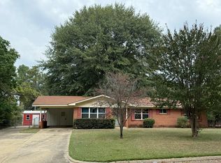 104 Lynda Ave, Texarkana, TX 75503