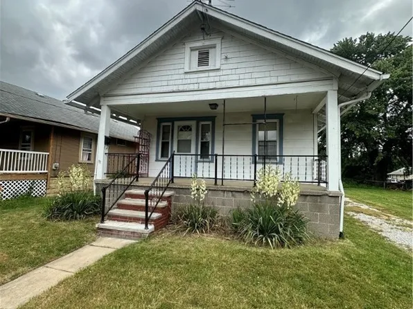 827 Wyley Ave, Akron, OH 44306