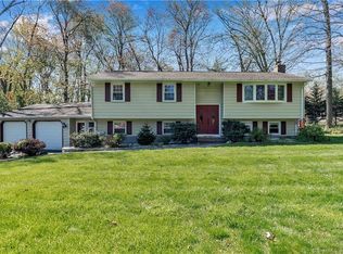 6 Edgewood Dr, Wallingford, CT 06492