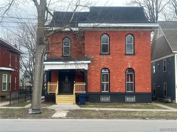 159 Genesee St, Lockport, NY 14094