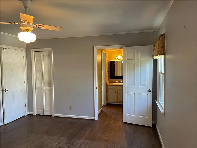 119 Woodlawn Dr NE — Photo 17