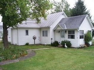 304 Buckeye St E, Belle Center, OH 43310