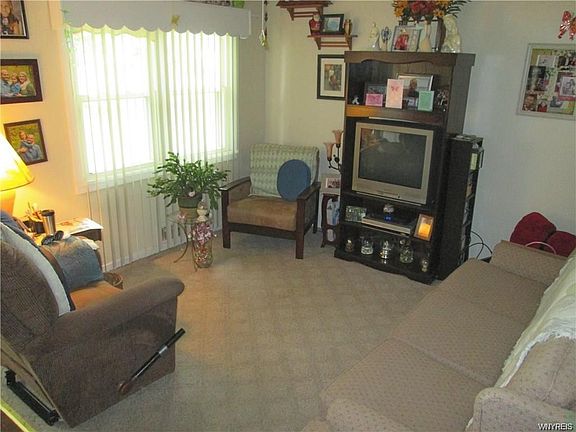 5th image of 15-17 Kingswood Dr