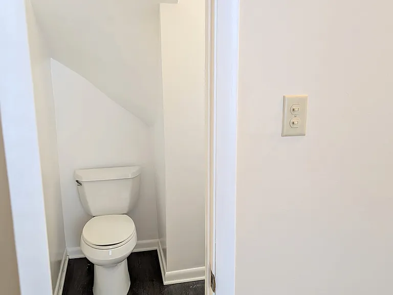 211 N Bedford St #3 — Photo 9