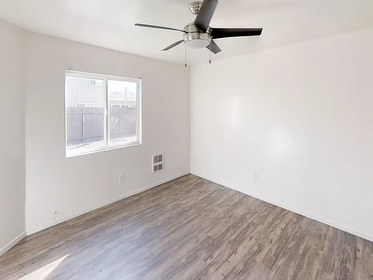 5102 Ewing St — Photo 15