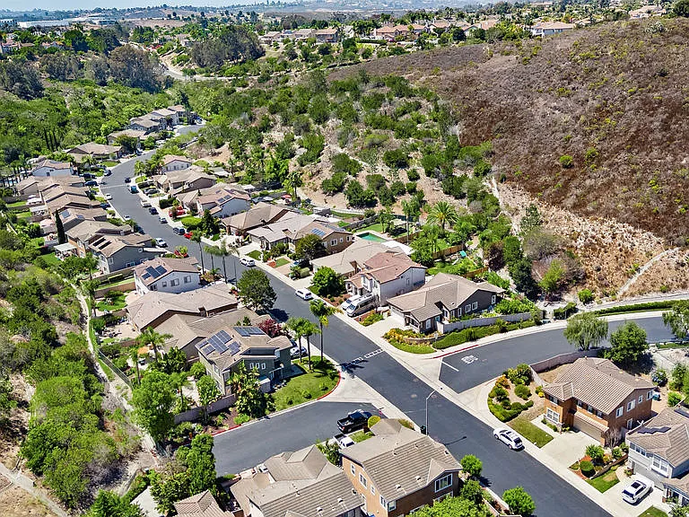 209 Canyon Creek Way — Photo 43
