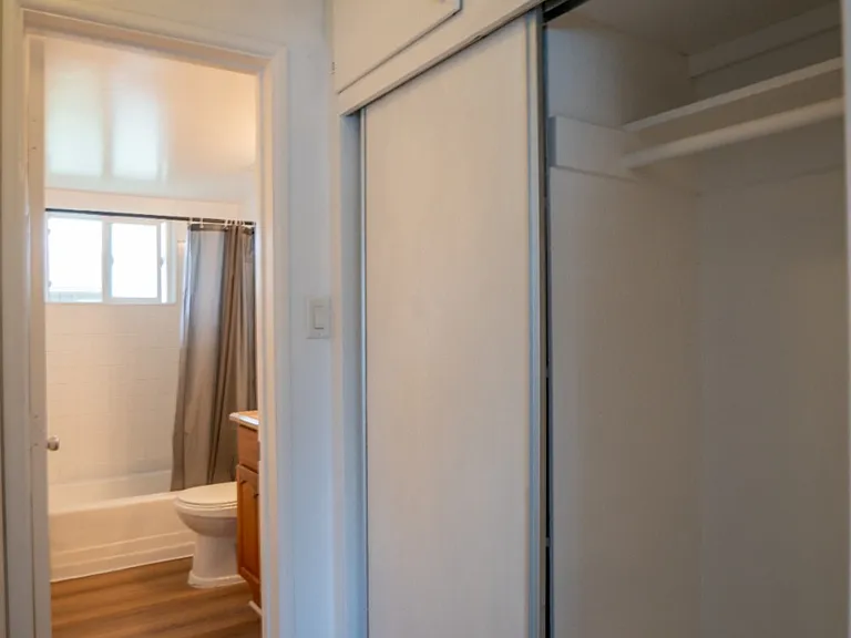 1125 N Mayfair Ave #7 — Photo 9