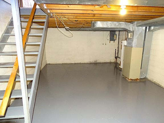 4th image of 168 Heritage Cir