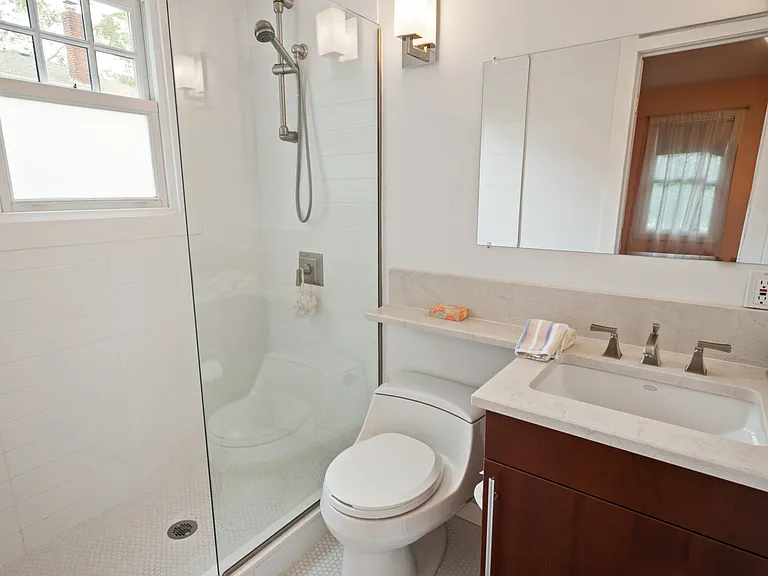 32 Floyd St — Photo 23