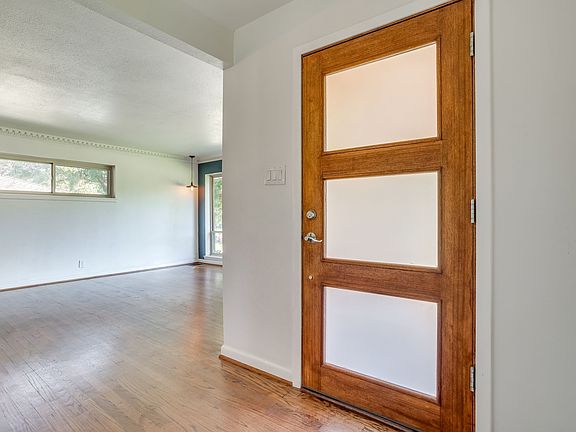 3rd image of 1839 Shelmire Dr