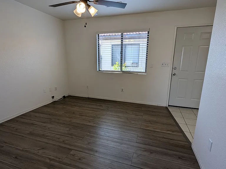 700 Orange Ave — Photo 2