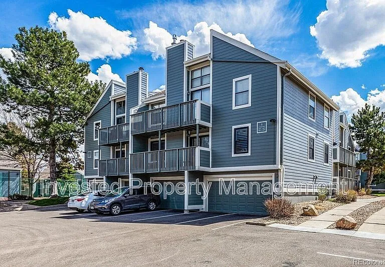 6453 S Havana St #B — Photo 1