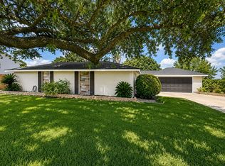 176 Tiger Lily St, Bridge City, TX 77611