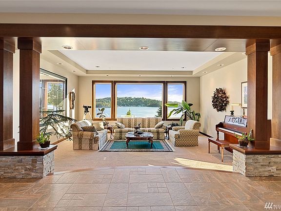 5th image of 6421 Cromwell Beach Dr NW