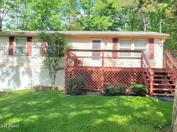 132 Edward Smith Blvd, East Stroudsburg, PA 18302