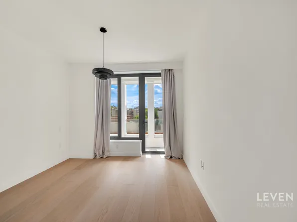 58 Saint Marks Place image 12 of 19