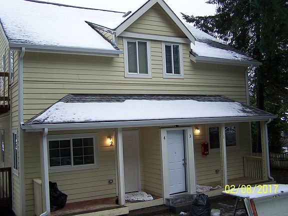 2nd image of 718 N 6th St APT 2