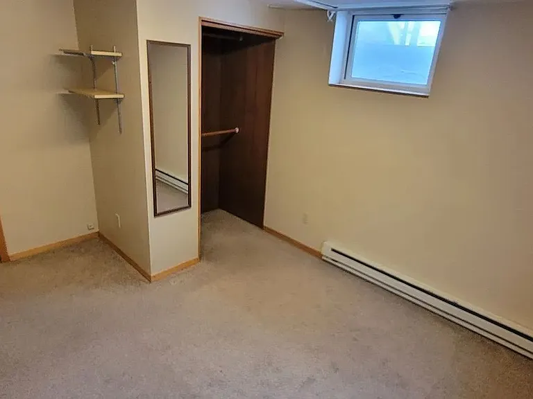 2521 Iowa St — Photo 12