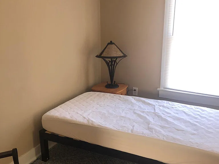 Single bedroom