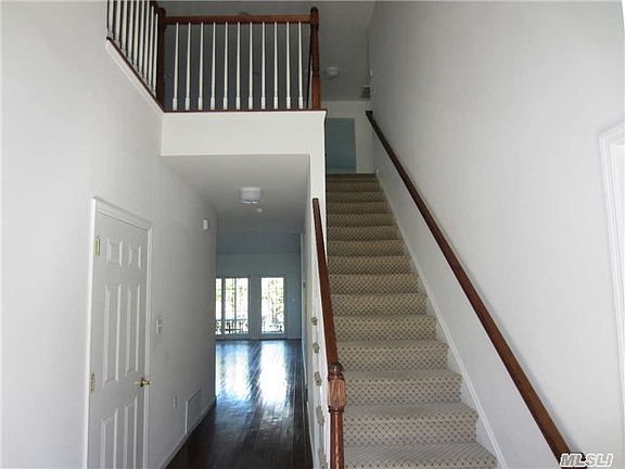 5th image of 203 Pond View Dr