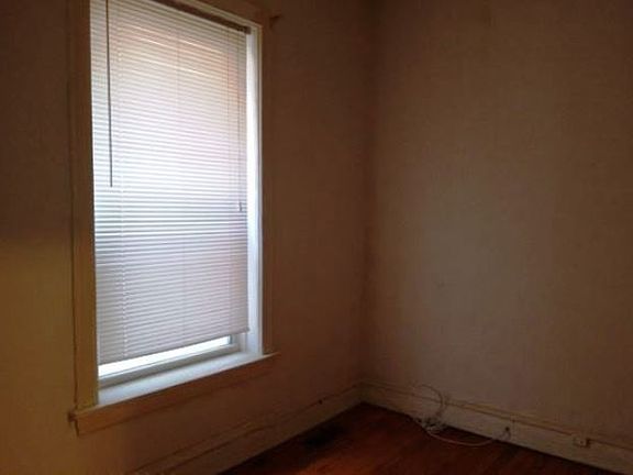 5th image of 7237 S Eberhart Ave