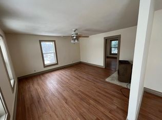 211 North St #2, Claremont, NH 03743