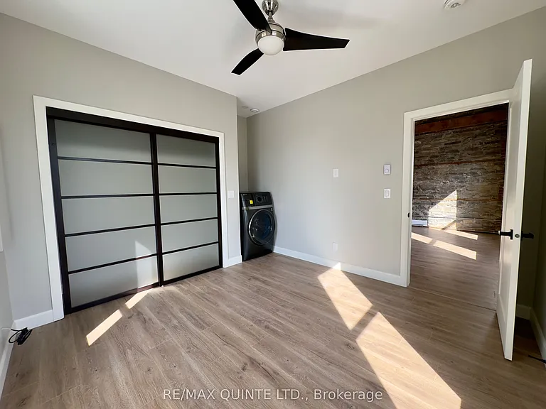 330 Victoria St N #7 — Photo 11
