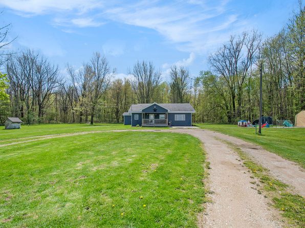 48815 36th Ave, Bangor, MI 49013