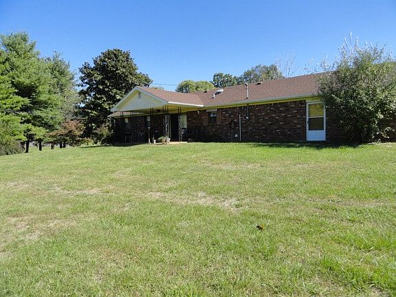 5th image of 322 Rowlett St